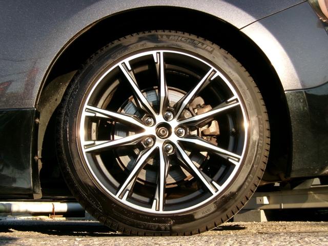 ８６ ＧＴリミテッド　ワンオーナー／ＴＲＤフロントスポイラー＆サイドスカート＆リアバンパースポイラー／柿本ＣｌａｓｓＫＲ４本出しマフラー／ＬＥＤスモークテール／シートヒーター／ハーフレザーシート／プッシュスタート／ＥＴＣ（18枚目）