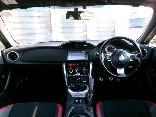 ８６ ＧＴリミテッド　ワンオーナー／ＴＲＤフロントスポイラー＆サイドスカート＆リアバンパースポイラー／柿本ＣｌａｓｓＫＲ４本出しマフラー／ＬＥＤスモークテール／シートヒーター／ハーフレザーシート／プッシュスタート／ＥＴＣ（36枚目）