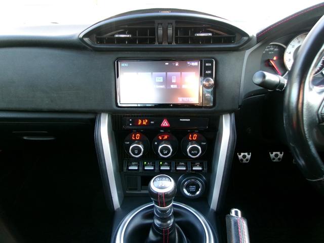 ８６ ＧＴリミテッド　ワンオーナー／ＴＲＤフロントスポイラー＆サイドスカート＆リアバンパースポイラー／柿本ＣｌａｓｓＫＲ４本出しマフラー／ＬＥＤスモークテール／シートヒーター／ハーフレザーシート／プッシュスタート／ＥＴＣ（45枚目）