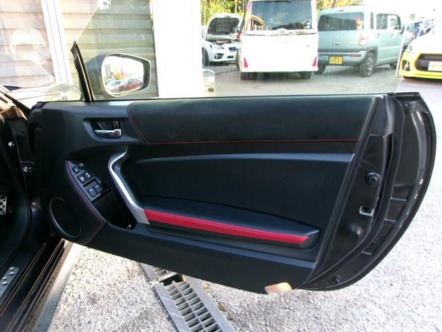 ８６ ＧＴリミテッド　ワンオーナー／ＴＲＤフロントスポイラー＆サイドスカート＆リアバンパースポイラー／柿本ＣｌａｓｓＫＲ４本出しマフラー／ＬＥＤスモークテール／シートヒーター／ハーフレザーシート／プッシュスタート／ＥＴＣ（59枚目）
