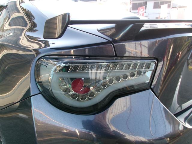 ８６ ＧＴリミテッド　ワンオーナー／ＴＲＤフロントスポイラー＆サイドスカート＆リアバンパースポイラー／柿本ＣｌａｓｓＫＲ４本出しマフラー／ＬＥＤスモークテール／シートヒーター／ハーフレザーシート／プッシュスタート／ＥＴＣ（72枚目）