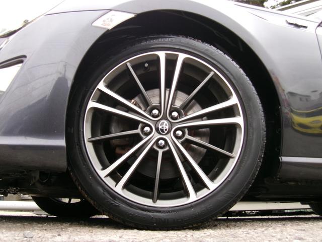 86 GTリミテッド フルノーマル/6速MT/記録簿/純正SDナビ/地デジTV/DVD再生/Bluetooth/バックカメラ/ETC/スマートキー/プッシュスタート/シートヒーター/HID/フォグ/リアスポイラー/禁煙車(19枚目)