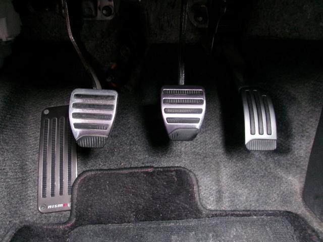 ノート ニスモ　Ｓ　５速ＭＴ／純正オーテックマフラー／カロッツェリアナビ７インチワイドＳＤナビ／地デジＴＶ／Ｂｌｕｅｔｏｏｔｈ／ＤＶＤ再生／ＵＳＢポート／ＨＤＭＩケーブル／ＬＥＤヘッドライト／タイミングチェーン／禁煙車（40枚目）