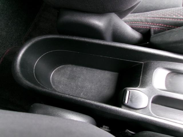 ノート ニスモ　Ｓ　５速ＭＴ／純正オーテックマフラー／カロッツェリアナビ７インチワイドＳＤナビ／地デジＴＶ／Ｂｌｕｅｔｏｏｔｈ／ＤＶＤ再生／ＵＳＢポート／ＨＤＭＩケーブル／ＬＥＤヘッドライト／タイミングチェーン／禁煙車（50枚目）