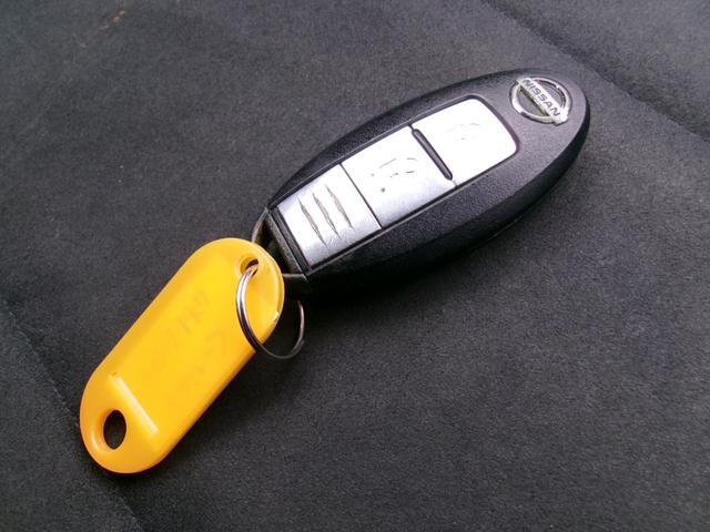 ノート ニスモ　Ｓ　５速ＭＴ／純正オーテックマフラー／カロッツェリアナビ７インチワイドＳＤナビ／地デジＴＶ／Ｂｌｕｅｔｏｏｔｈ／ＤＶＤ再生／ＵＳＢポート／ＨＤＭＩケーブル／ＬＥＤヘッドライト／タイミングチェーン／禁煙車（56枚目）