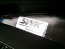 エンジンルーム内のシリアルナンバーがSWKカスタムの証!スズキワークス久留米さんのカスタム車両ですので、もちろんスズキディーラーでのメンテナンスや車検も問題無く行えますので、ご安心ください。