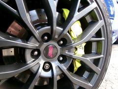 ����������Υ֥��ܥ����ѡ��Ϸָ�������������Ω���ޤ��͡��ɥ��ɥǥ��������������Ȥ������⥰�åɤ���ư�ϤϤ����դ�������꤫�饹�ݡ������Ԥޤ��������б��������ڥ���륭���ѡ��Ǥ��� 3