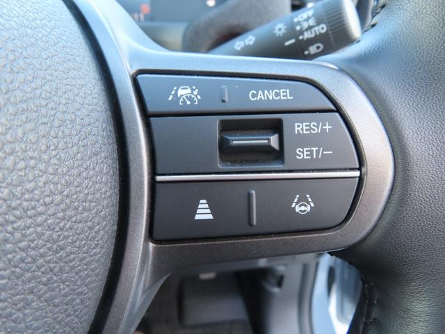 フリード e:HEVエアーEX 360°カメラ 衝突軽減システム ソナー オートマチックハイビーム 横滑り防止装置 クルーズコントロール サイドカーテンエアバック LEDランプ フルセグTV レーンキープ(18枚目)