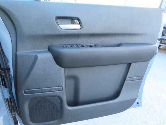 フリード e:HEVエアーEX 360°カメラ 衝突軽減システム ソナー オートマチックハイビーム 横滑り防止装置 クルーズコントロール サイドカーテンエアバック LEDランプ フルセグTV レーンキープ(31枚目)