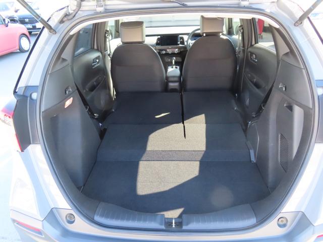 フィット e:HEVクロスター 車線維持支援システム ルーフレール 衝突回避システム 禁煙 1オーナー フルオートエアコン 整備記録簿 前後センサー LEDランプ エアバッグ サイドエアバック 地デジ VSA(10枚目)