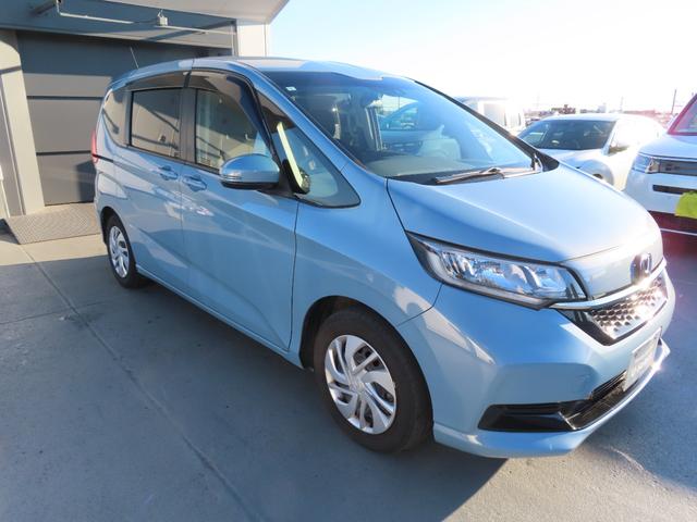 フリード Ｇ・ホンダセンシング　Ｆセグ　追突被害軽減ブレーキ　ｉストップ　Ｗエアバッグ　パワーウィンドウ　ベンチシート　１オ－ナ－　アクティブクルーズコントロール　スマートキ　カラーバックモニター　禁煙　ＶＳＡ（3枚目）