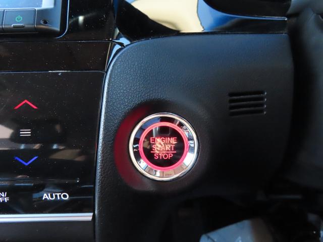 シャトル Ｇホンダセンシング　Ｇ　ホンダセンシング（５名）　ワンオーナー車　盗難警報装置　スマートキー　クルコン　横滑り防止　ナビＴＶ　パワーウィンドウ　ドラレコ　ＡＢＳ　ＥＴＣ付き　ＬＥＤヘッドライト　ＤＶＤ再生　エアバッグ（17枚目）