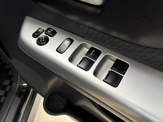 電動格納式ドアミラー、パワーウィンドウ標準装備です!