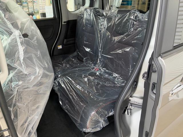 スペーシアカスタム ハイブリッドＸＳターボ　新車未登録車　全方位モニター付き９インチナビゲーション＆スズキセーフティサポート　スズキコネクト対応通信機装着車　２トーンルーフ　新車保証付き（14枚目）