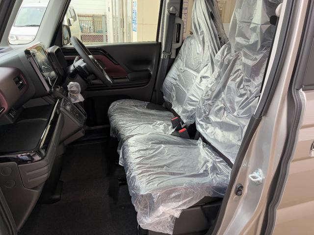 スペーシアカスタム ハイブリッドＸＳターボ　新車未登録車　全方位モニター付き９インチナビゲーション＆スズキセーフティサポート　スズキコネクト対応通信機装着車　２トーンルーフ　新車保証付き（18枚目）