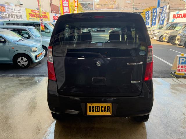 ワゴンＲ ＦＸ　走行距離８，６０６ｋｍ　ナビ　ワンセグＴＶ　キーレスキー　エネチャージ　電動格納ドアミラー　盗難警報装置　自社保証付き（3枚目）