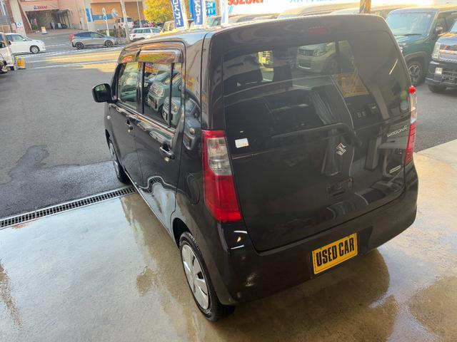 ワゴンＲ ＦＸ　走行距離８，６０６ｋｍ　ナビ　ワンセグＴＶ　キーレスキー　エネチャージ　電動格納ドアミラー　盗難警報装置　自社保証付き（9枚目）