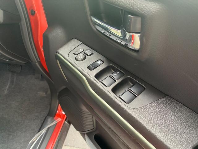 ハスラー タフワイルドターボ　新車未登録車　全方位モニター付き９インチナビゲーション＆スズキセーフティサポート　スズキコネクト対応通信機装着車　２トーンルーフ　新車保証付き（18枚目）