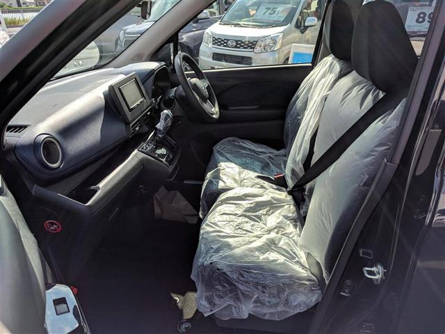M 登録済未使用車 純ナビ バックカメラ スマートキー(20枚目)