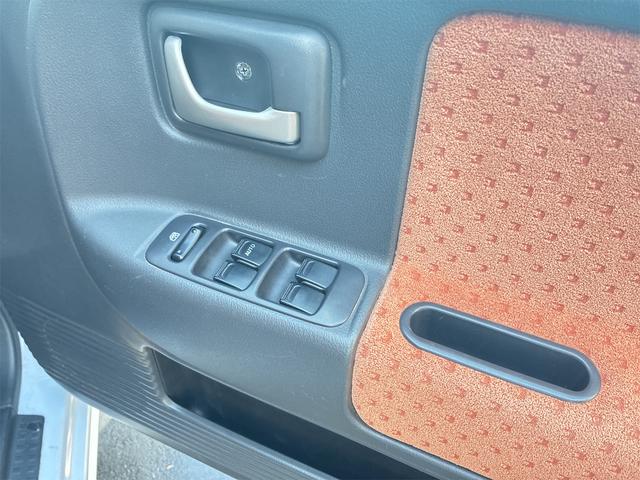 アルトラパン Ｌ　ベンチシート　ＡＴ　ＡＢＳ　ＣＤ　ＭＤ　アルミホイール　衝突安全ボディ　エアコン　パワーステアリング　パワーウィンドウ（11枚目）