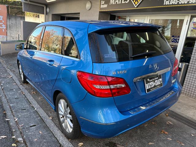 Bクラス B180 ブルーエフィシェンシー サウスシーブルー/ヘーゼルナッツブラウンレザー/純正ナビTV/Bカメラ/シートヒーター/キセノン/キーレス/スペアキー/走行33500km/スペアキー/純正アルミ/車両評価4.5点車(7枚目)