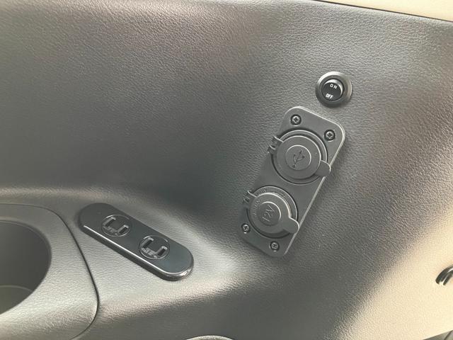 セレナ ＸＶ　ピーズクラフト　Ｐ－ＳＶ　ポップアップルーフ　車中泊車（17枚目）