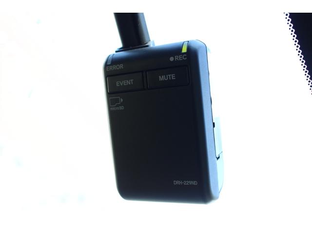 ステップワゴン ｅ：ＨＥＶスパーダ　Ｈｏｎｄａ純正大画面ナビ　ワンオーナー　禁煙　ＡｐｐｌｅＣａｒＰｌａｙ　リア席モニター　前後ドライブレコーダー　シートヒーター　１６インチアルミホイール　Ｂｌｕｅｔｏｏｔｈ接続　ＵＳＢ接続　１オーナー（9枚目）