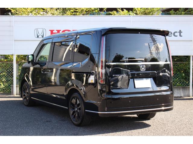 ステップワゴン スパーダ　ワンオーナー　Ｈｏｎｄａ　ＣＯＮＮＥＣ　純正大画面ナビ　大画面リア席モニター　シートヒーター　Ｗエアコン　電動ゲート　ＥＴＣ２．０　全列ＵＳＢ入力端子　盗難防止装置　前後ドライブレコーダー　ワンセグ（7枚目）