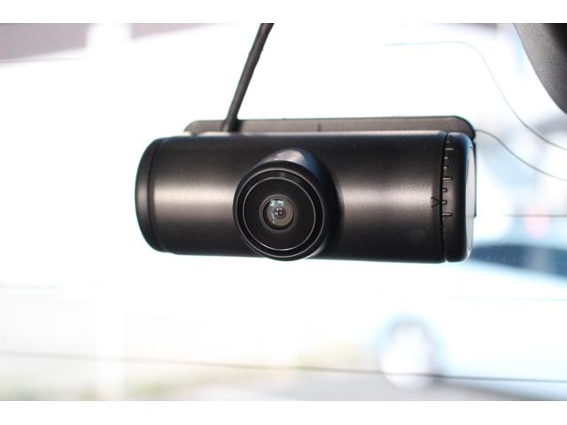 ステップワゴン スパーダ　ワンオーナー　Ｈｏｎｄａ　ＣＯＮＮＥＣ　純正大画面ナビ　大画面リア席モニター　シートヒーター　Ｗエアコン　電動ゲート　ＥＴＣ２．０　全列ＵＳＢ入力端子　盗難防止装置　前後ドライブレコーダー　ワンセグ（10枚目）