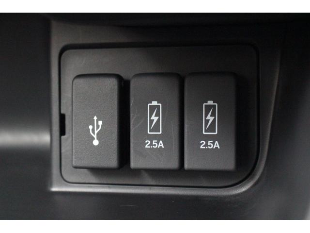 N-BOXカスタム G・EXターボホンダセンシング 大画面ナビ ワンオーナー 禁煙車 HondaSENSING Bluetooth サイドカーテンエアバッグ スーパースライドシート シートヒーター プラズマクラスター 前後ドラレコ 半革 車線逸脱防止(14枚目)