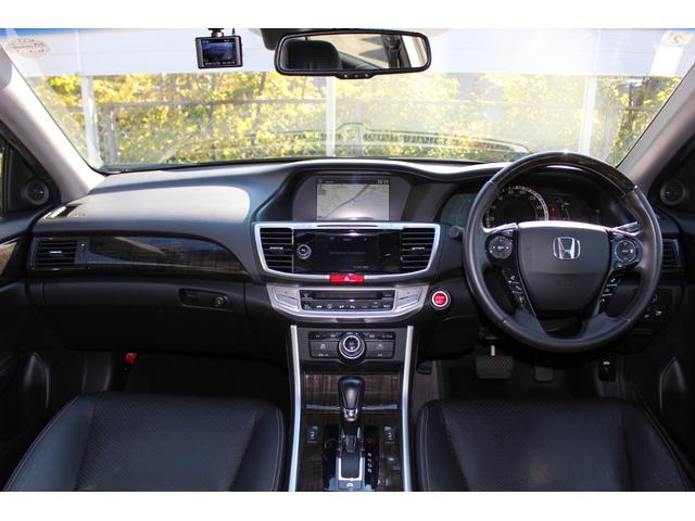 アコードハイブリッド ＥＸ　純正メーカーオプションＨＤＤナビゲーション　レザーパッケージ　電動サンルーフ　禁煙　ＥＴＣ２．０　６スピーカー　ＬＥＤヘッドライト　アクティブコーナーリングライト　１７インチスチールホイール　本革（17枚目）