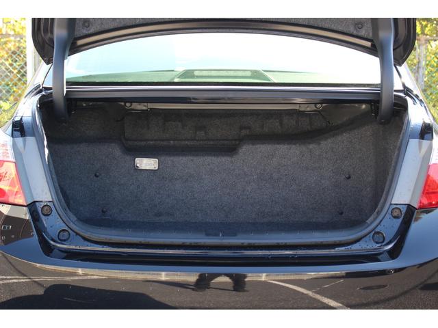 アコードハイブリッド ＥＸ　純正メーカーオプションＨＤＤナビゲーション　レザーパッケージ　電動サンルーフ　禁煙　ＥＴＣ２．０　６スピーカー　ＬＥＤヘッドライト　アクティブコーナーリングライト　１７インチスチールホイール　本革（21枚目）