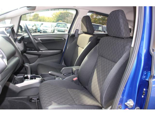 フィット １３Ｇ・Ｆパッケージファインエディション　純正ナビ　ワンオーナー　あんしんパッケージ　Ｂｌｕｅｔｏｏｔｈ　プラズマクラスター　サイドカーテンエアバッグ　オートリトラミラー　セキュリティアラーム　ＩＲカットガラス　アームレスト　インテリキー（16枚目）