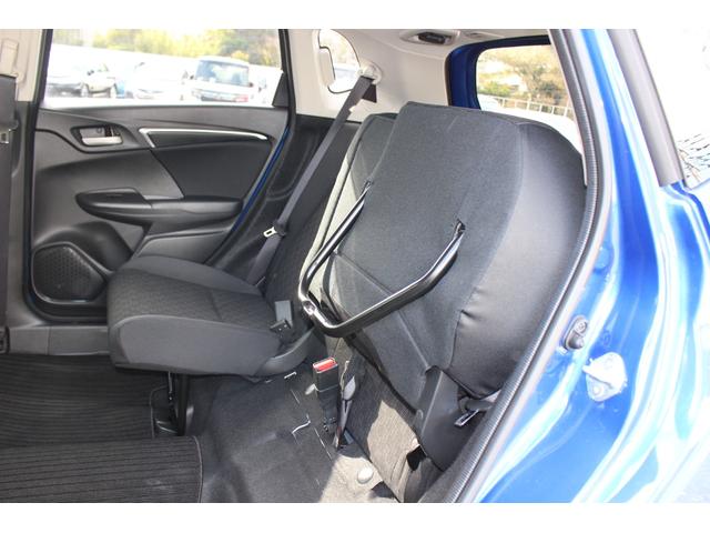 フィット １３Ｇ・Ｆパッケージファインエディション　純正ナビ　ワンオーナー　あんしんパッケージ　Ｂｌｕｅｔｏｏｔｈ　プラズマクラスター　サイドカーテンエアバッグ　オートリトラミラー　セキュリティアラーム　ＩＲカットガラス　アームレスト　インテリキー（18枚目）