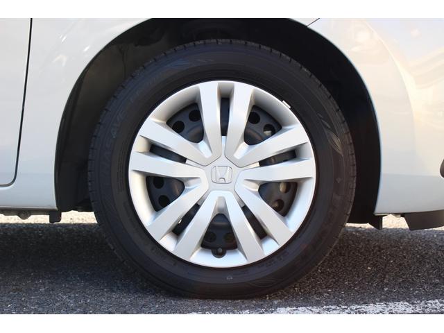 フィット ホーム　禁煙車　ワンオーナー　前後ドラレコ　ＥＴＣ車載器　ＬＥＤヘッドライト　フルオートエアコン　電子制御パーキングブレーキ　サイドカーテンエアバッグ　フルセグＴＶ　ＡＵＸ接続　オートマチックハイビーム　ＢＴ（26枚目）