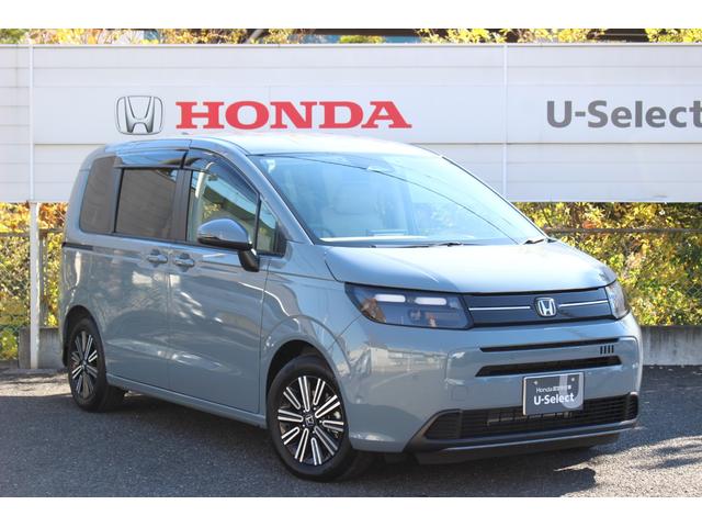 フリード エアー　走行距離３，１６７ｋｍ　ワンオーナー　禁煙車　純正８インチナビ　フルセグ　Ｂｌｕｅｔｏｏｔｈオーディオ　前後ドラレコ　純正１５インチアルミ　サイドエアバック　横滑り防止機能　サイドカーテンエアバック（5枚目）