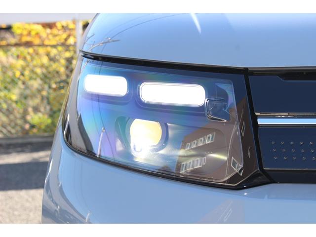 フリード エアー　走行距離３，１６７ｋｍ　ワンオーナー　禁煙車　純正８インチナビ　フルセグ　Ｂｌｕｅｔｏｏｔｈオーディオ　前後ドラレコ　純正１５インチアルミ　サイドエアバック　横滑り防止機能　サイドカーテンエアバック（8枚目）