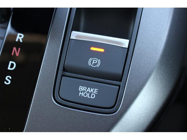 フリード エアー　走行距離３，１６７ｋｍ　ワンオーナー　禁煙車　純正８インチナビ　フルセグ　Ｂｌｕｅｔｏｏｔｈオーディオ　前後ドラレコ　純正１５インチアルミ　サイドエアバック　横滑り防止機能　サイドカーテンエアバック（14枚目）