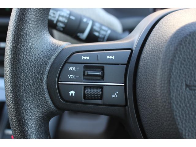 フリード エアー　走行距離３，１６７ｋｍ　ワンオーナー　禁煙車　純正８インチナビ　フルセグ　Ｂｌｕｅｔｏｏｔｈオーディオ　前後ドラレコ　純正１５インチアルミ　サイドエアバック　横滑り防止機能　サイドカーテンエアバック（18枚目）