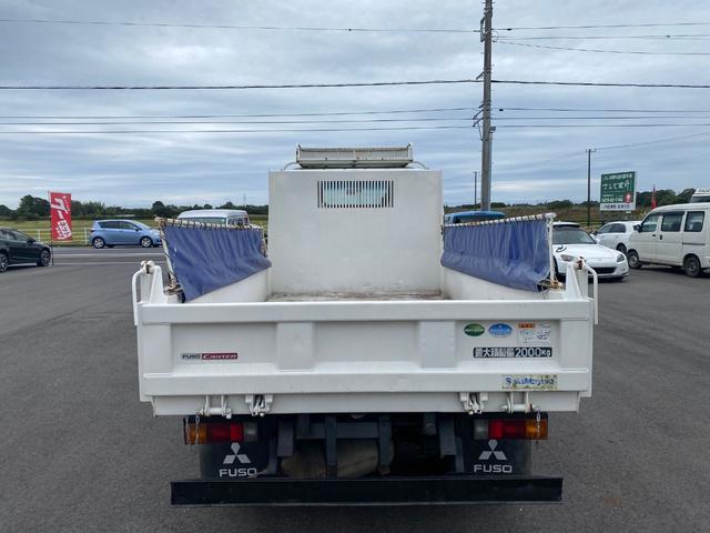 キャンター 　２ｔダンプ　５速マニュアルＭＴ　レーンアシスト（3枚目）