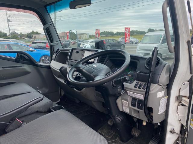 キャンター 　２ｔダンプ　５速マニュアルＭＴ　レーンアシスト（11枚目）