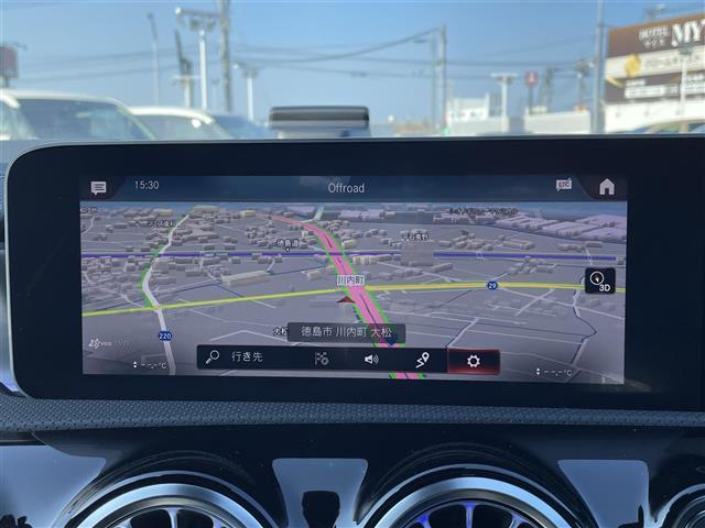 ＣＬＡクラス ＣＬＡ２００ｄ　ＡＭＧライン　本革シート　フルセグＴＶ　ＵＳＢ／Ｂｌｕｅｔｏｏｔｈ　ＨＵＤ　パノラミックスライディングルーフ　ヘッドアップディスプレイ　レーダーセーフティパッケージ　プリクラッシュセーフティ　ビルトインＥＴＣ２．０（7枚目）