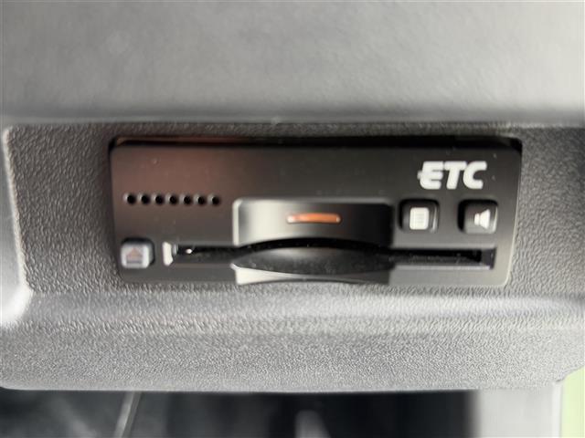 ジムニーシエラ JC 8型ナビ バックカメラ 純正フロアマット LEDヘッドライト クルーズコントロール ETC 前方ドライブレコーダー D/N席シートヒーター 電格ミラー ドアバイザー サイドミラーヒーター スペアキー(6枚目)