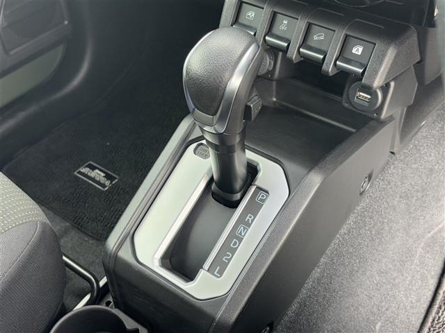 ジムニーシエラ JC 8型ナビ バックカメラ 純正フロアマット LEDヘッドライト クルーズコントロール ETC 前方ドライブレコーダー D/N席シートヒーター 電格ミラー ドアバイザー サイドミラーヒーター スペアキー(9枚目)