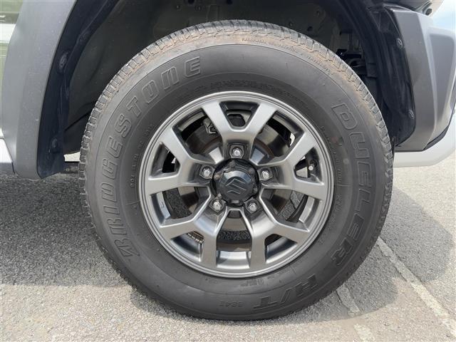 ジムニーシエラ JC 8型ナビ バックカメラ 純正フロアマット LEDヘッドライト クルーズコントロール ETC 前方ドライブレコーダー D/N席シートヒーター 電格ミラー ドアバイザー サイドミラーヒーター スペアキー(32枚目)