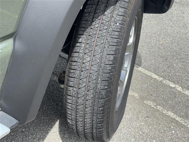 ジムニーシエラ JC 8型ナビ バックカメラ 純正フロアマット LEDヘッドライト クルーズコントロール ETC 前方ドライブレコーダー D/N席シートヒーター 電格ミラー ドアバイザー サイドミラーヒーター スペアキー(41枚目)