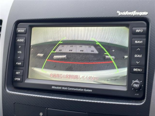 アウトランダー ナビコレクション　ローデスト２４Ｇ　ＨＤＤナビ　バックカメラ　ＥＴＣ　ＬＥＤヘッドライト　ハーフレザーシート　純正サイドエアロ　純正１８インチアルミホイール　パドルシフト　純正フロアマット　純正ドアバイザー　ステアリングリモコン（3枚目）