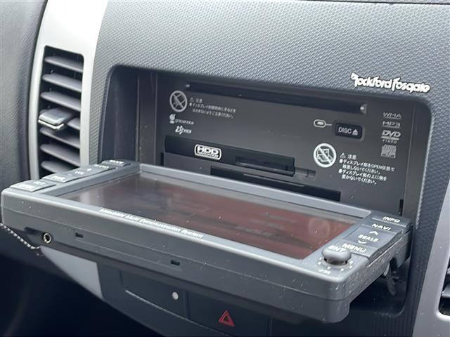 アウトランダー ナビコレクション　ローデスト２４Ｇ　ＨＤＤナビ　バックカメラ　ＥＴＣ　ＬＥＤヘッドライト　ハーフレザーシート　純正サイドエアロ　純正１８インチアルミホイール　パドルシフト　純正フロアマット　純正ドアバイザー　ステアリングリモコン（5枚目）