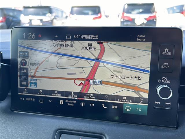 ヴェゼル ｅ：ＨＥＶ　Ｚ　純正ナビ　バックカメラ　ＥＴＣ２．０　ブラインドスポットモニター　クリアランスソナー　ワイパーデザイアー　ミラーヒーター　純正１８インチアルミホイール　ＬＥＤヘッドライト　ハーフレザーシート（7枚目）