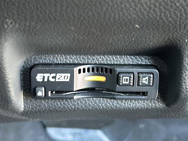 ヴェゼル ｅ：ＨＥＶ　Ｚ　純正ナビ　バックカメラ　ＥＴＣ２．０　ブラインドスポットモニター　クリアランスソナー　ワイパーデザイアー　ミラーヒーター　純正１８インチアルミホイール　ＬＥＤヘッドライト　ハーフレザーシート（33枚目）